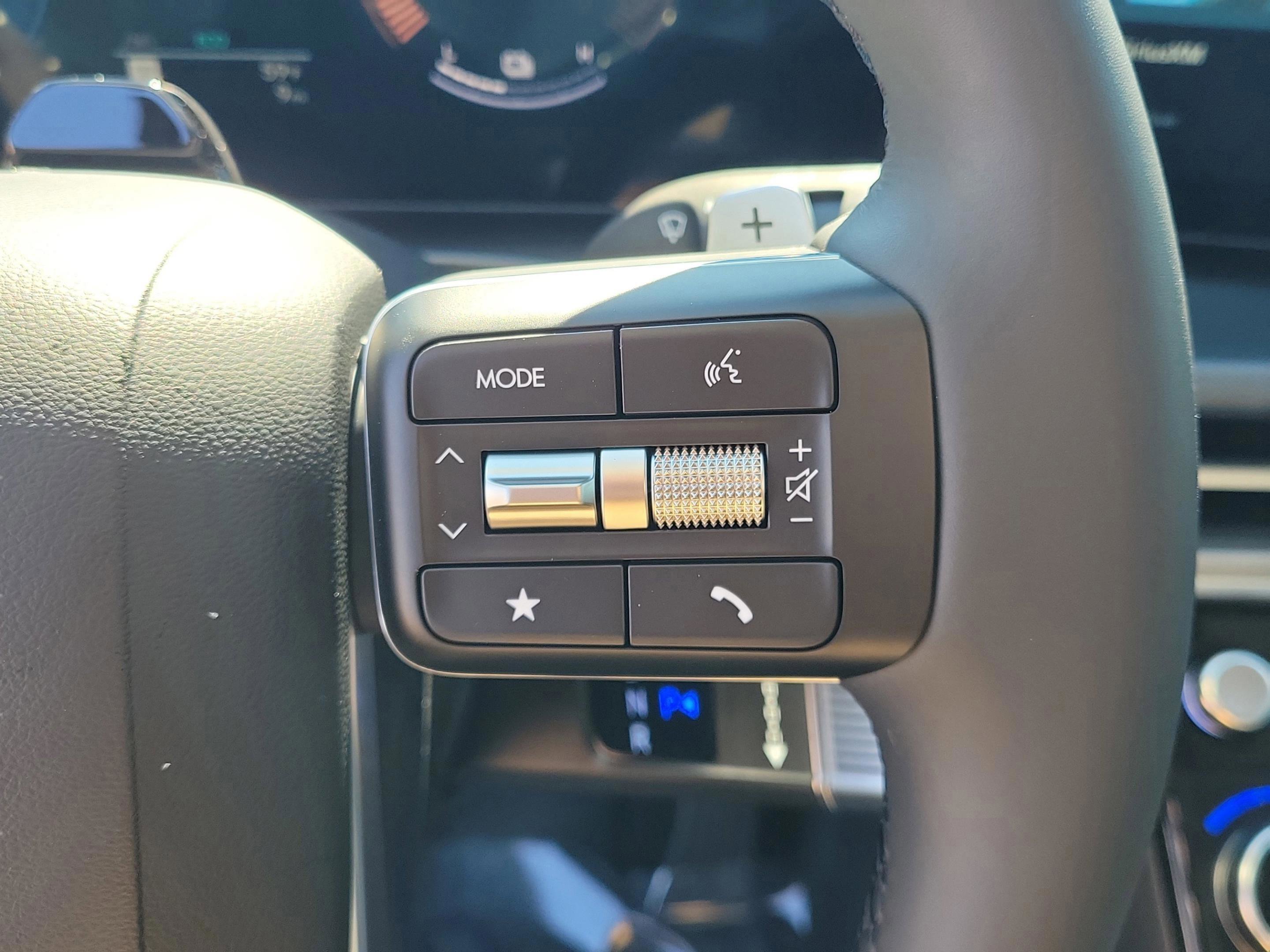 New 2026 Hyundai Santa Fe SEL image 7