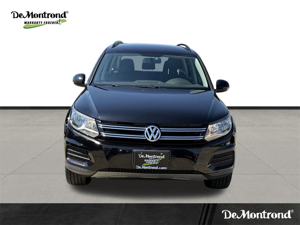 Used 2017 Volkswagen Tiguan Limited w/ Premium Package image 2