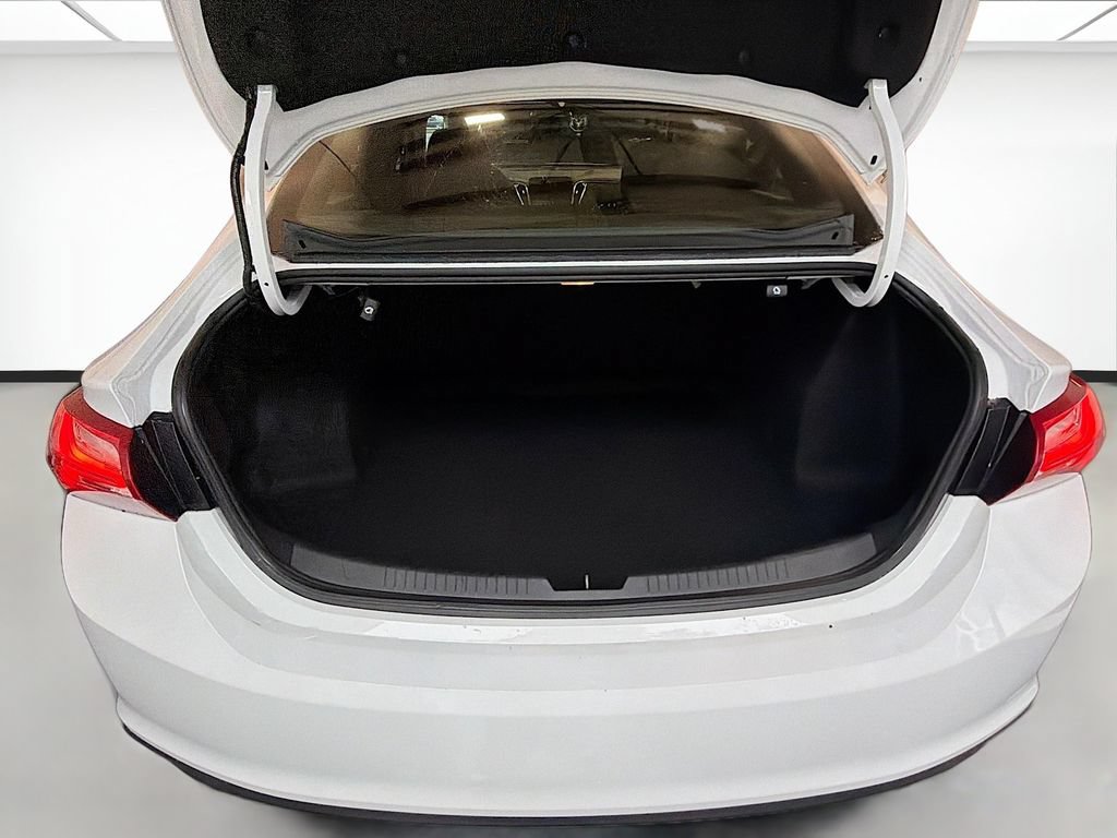 Used 2021 Chevrolet Malibu LT FWD image 27