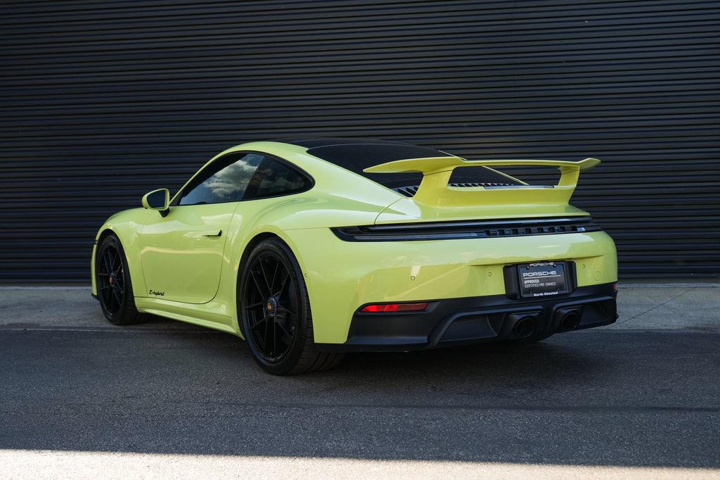 Certified 2025 Porsche 911 Carrera GTS RWD image 3