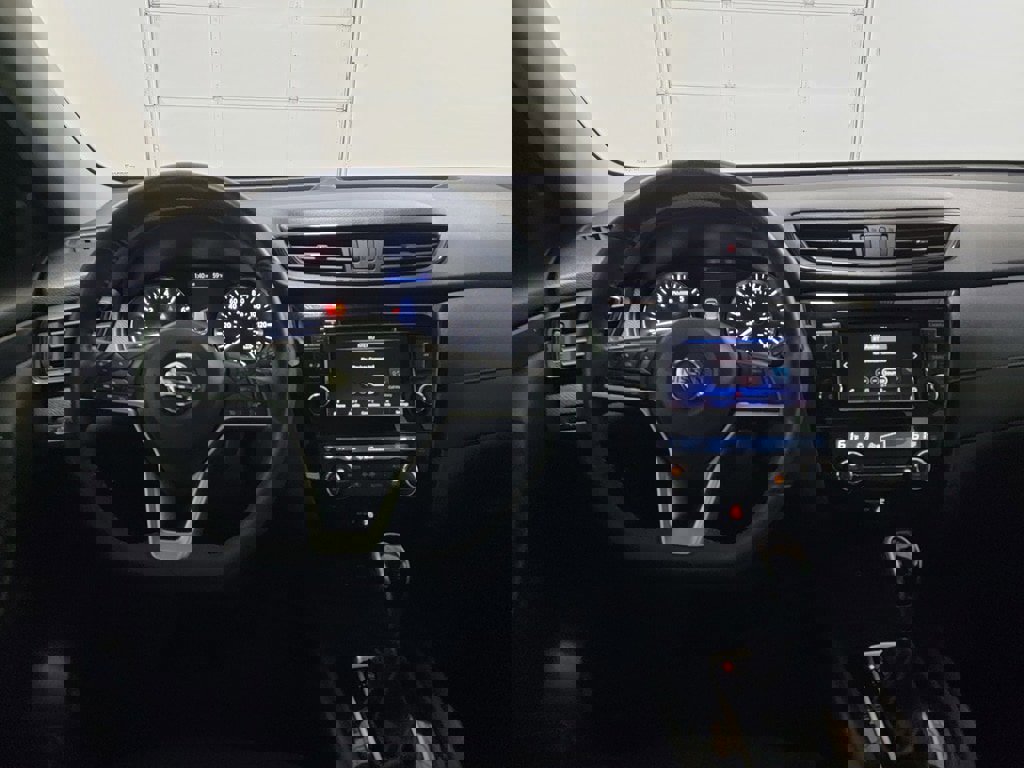 Used 2019 Nissan Rogue SV image 12