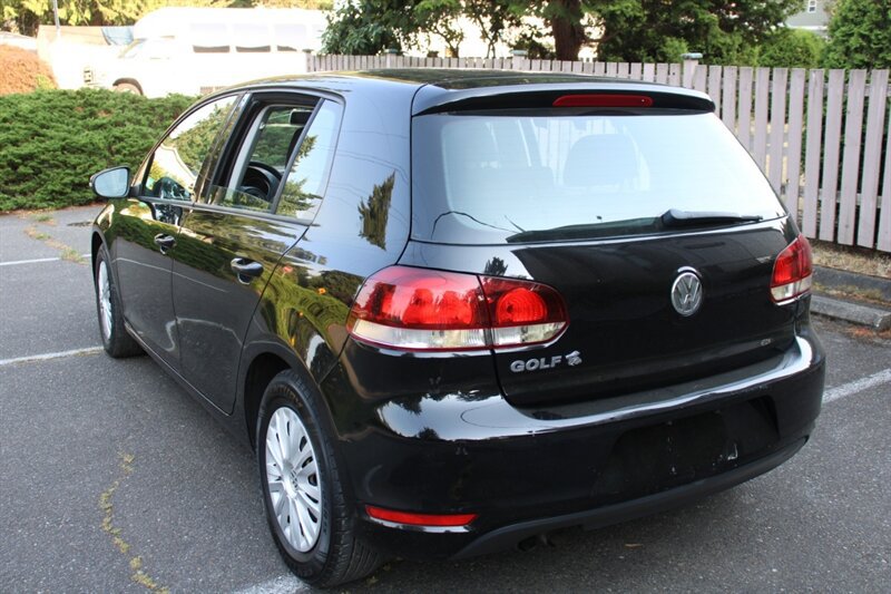 Used 2012 Volkswagen Golf 4-Door FWD image 4