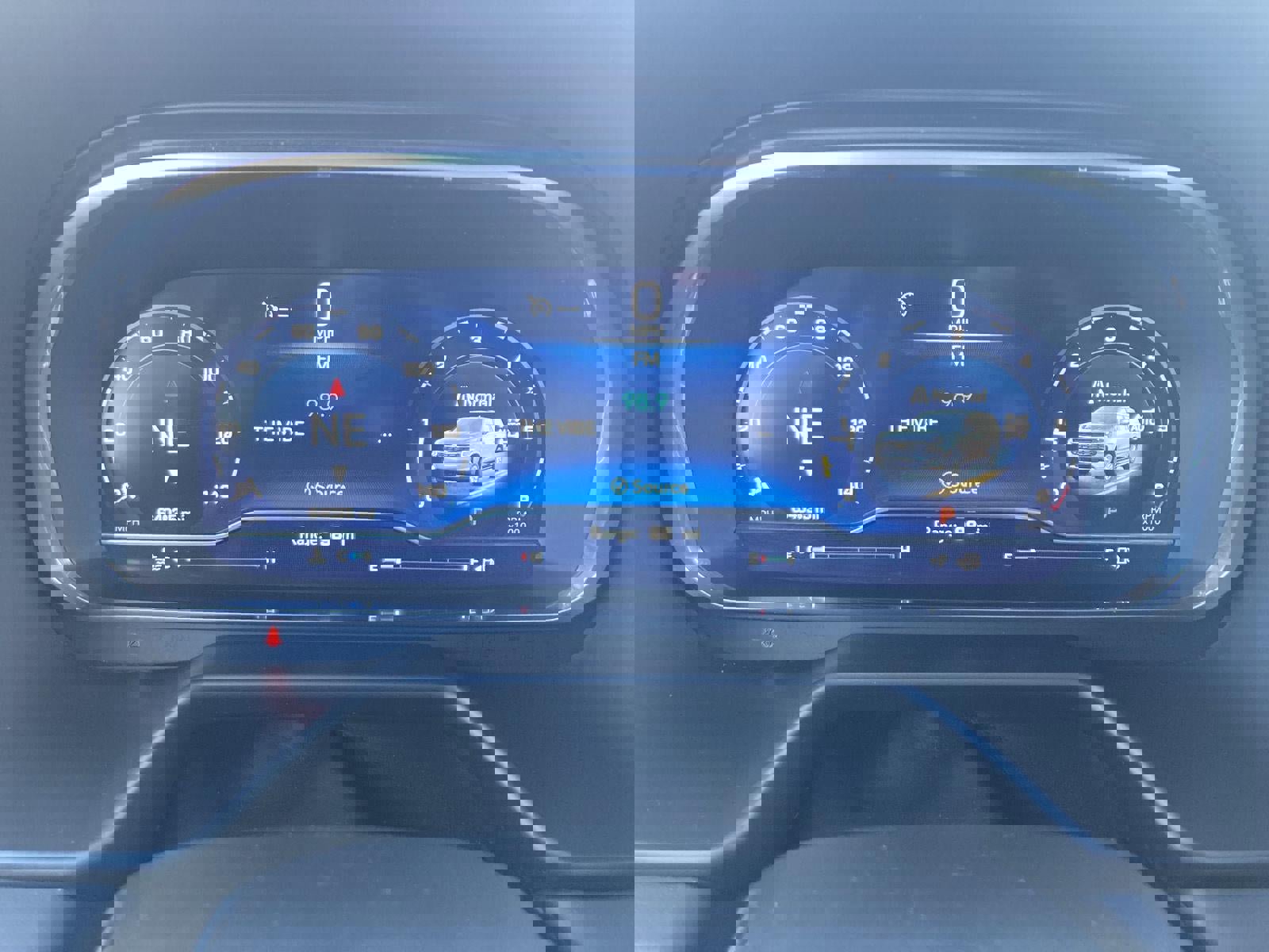 Used 2023 Chevrolet Suburban Premier image 7