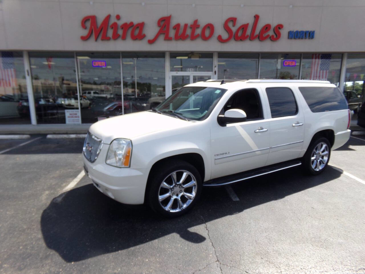 Used 2013 GMC Yukon XL Denali image 50