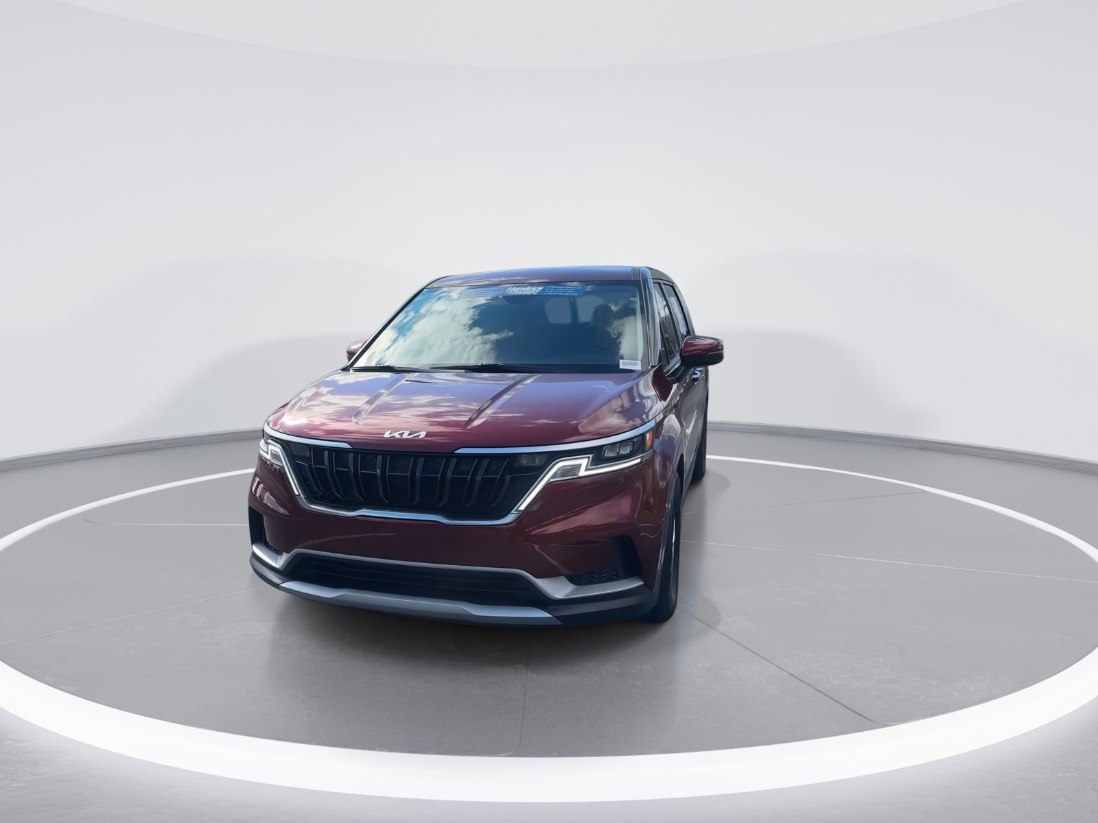 Used 2024 Kia Carnival LX image 3