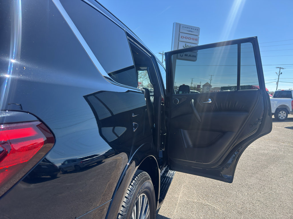 Used 2023 Nissan Armada SL w/ Midnight Edition Package RWD image 22
