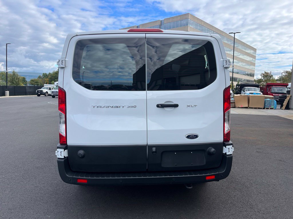 Used 2024 Ford Transit 350 XLT RWD image 6