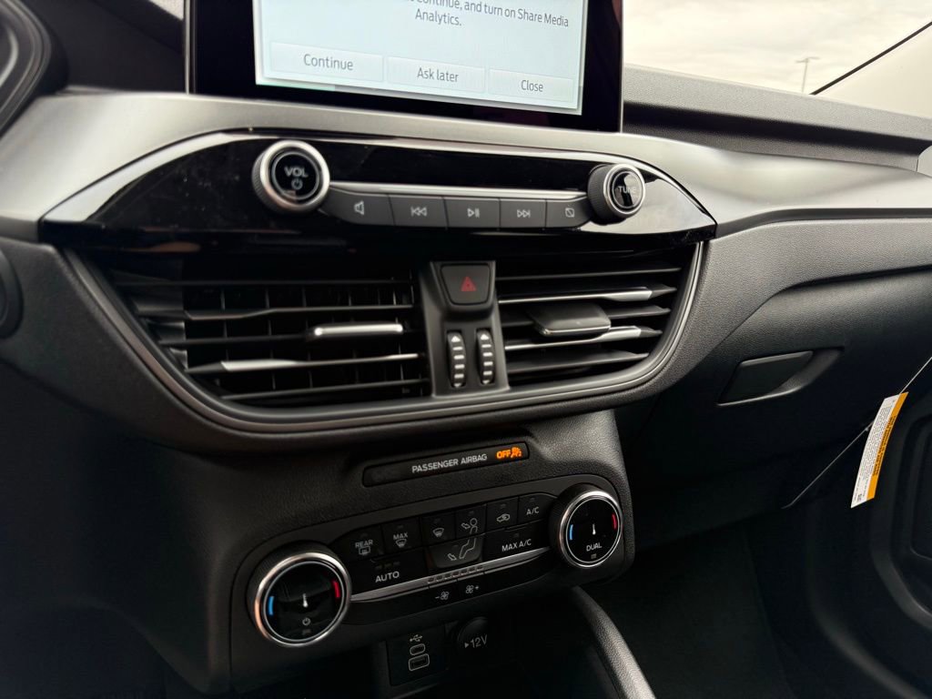 New 2026 Ford Escape Active image 18