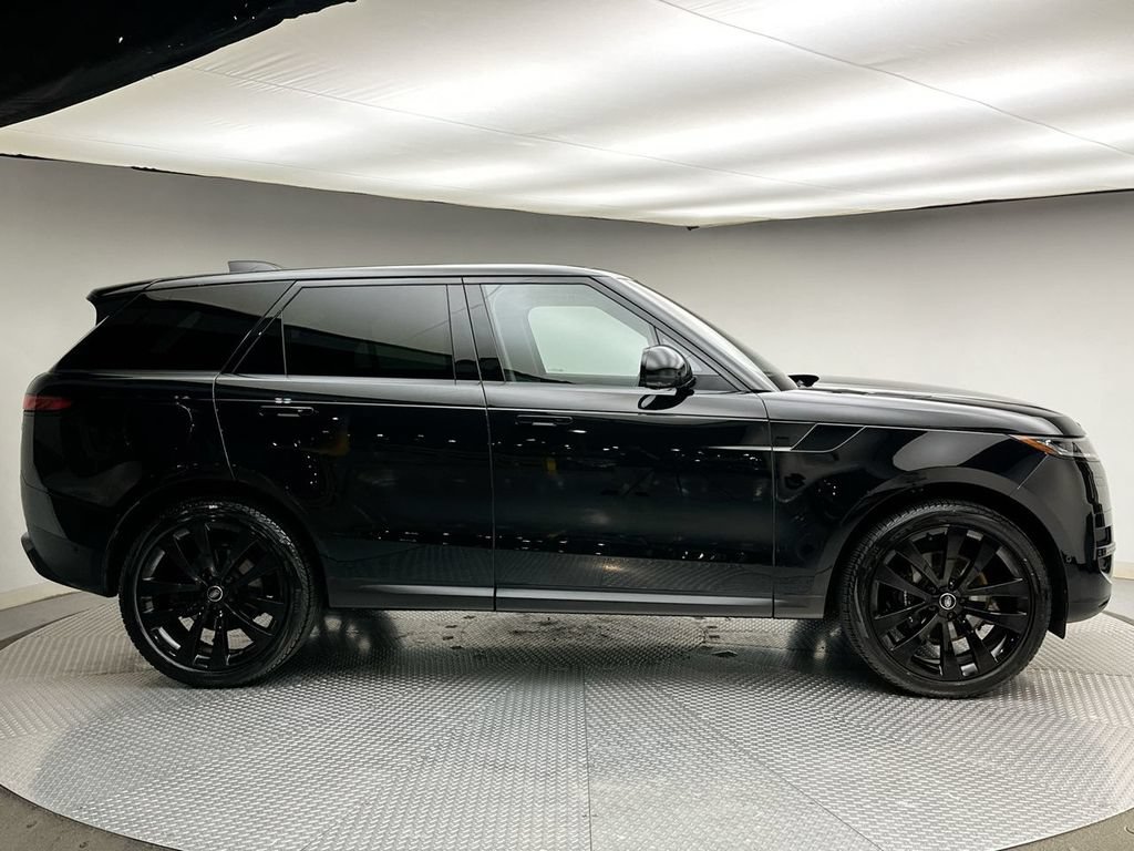 Used 2023 Land Rover Range Rover Sport SE AWD/4WD image 14