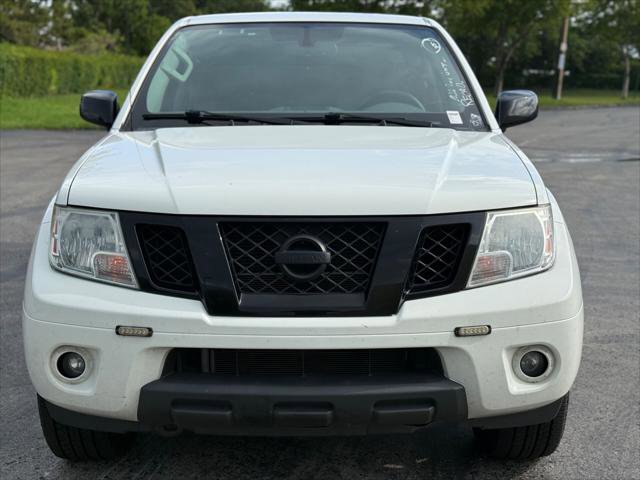 Used 2021 Nissan Frontier SV w/ Midnight Edition Floor Mats AWD/4WD image 11