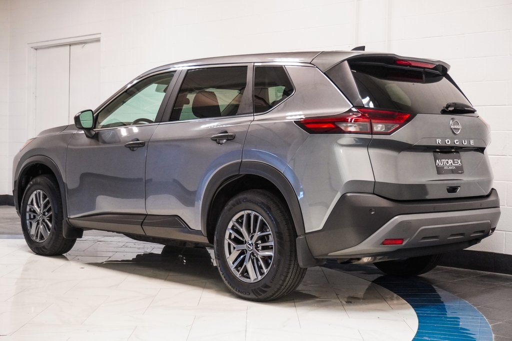 Used 2023 Nissan Rogue S image 29