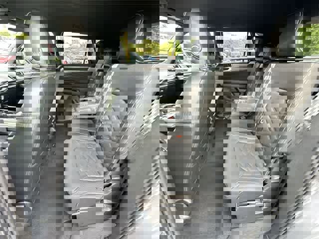 Used 2024 Volkswagen Atlas Cross Sport SE image 18