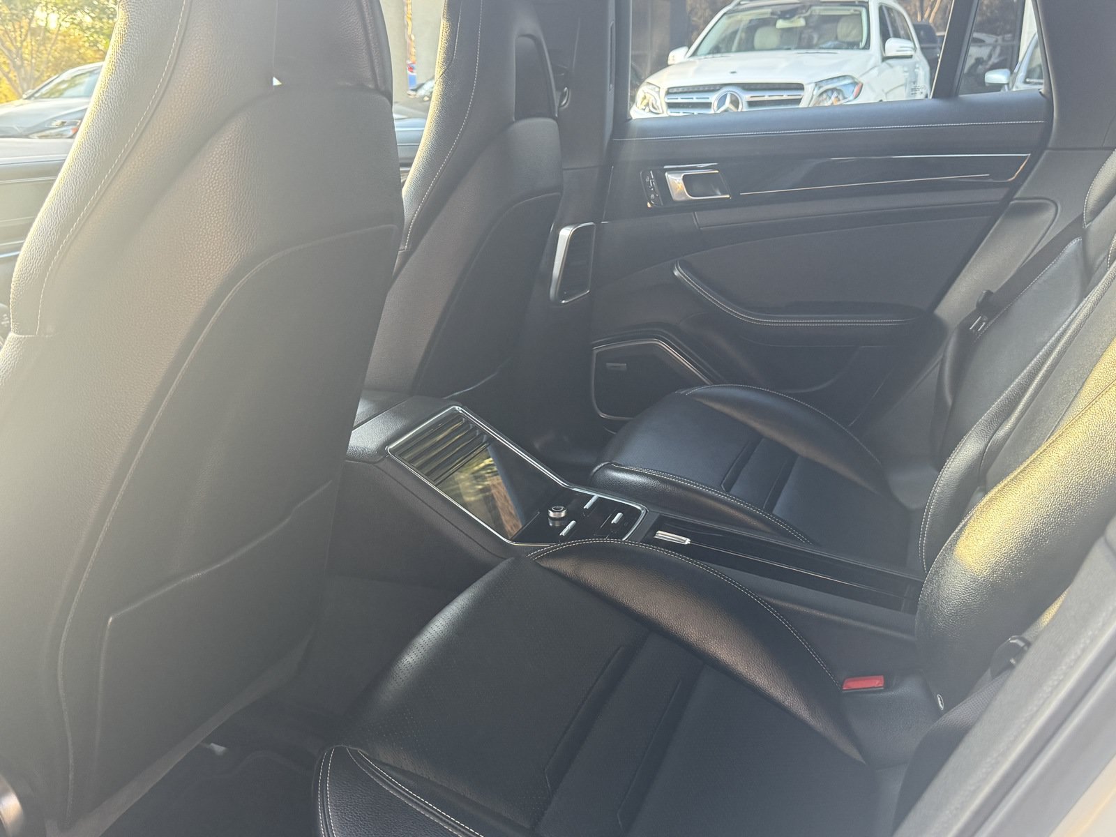 Used 2020 Porsche Panamera 4 AWD/4WD image 9