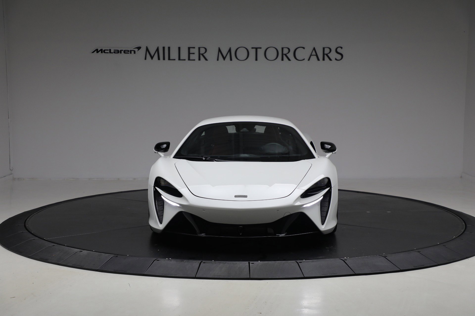 New 2026 McLaren Artura image 12