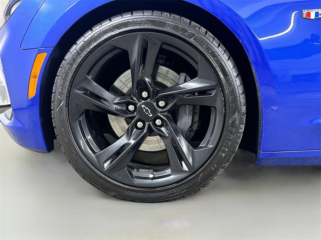 Used 2021 Chevrolet Camaro SS image 8