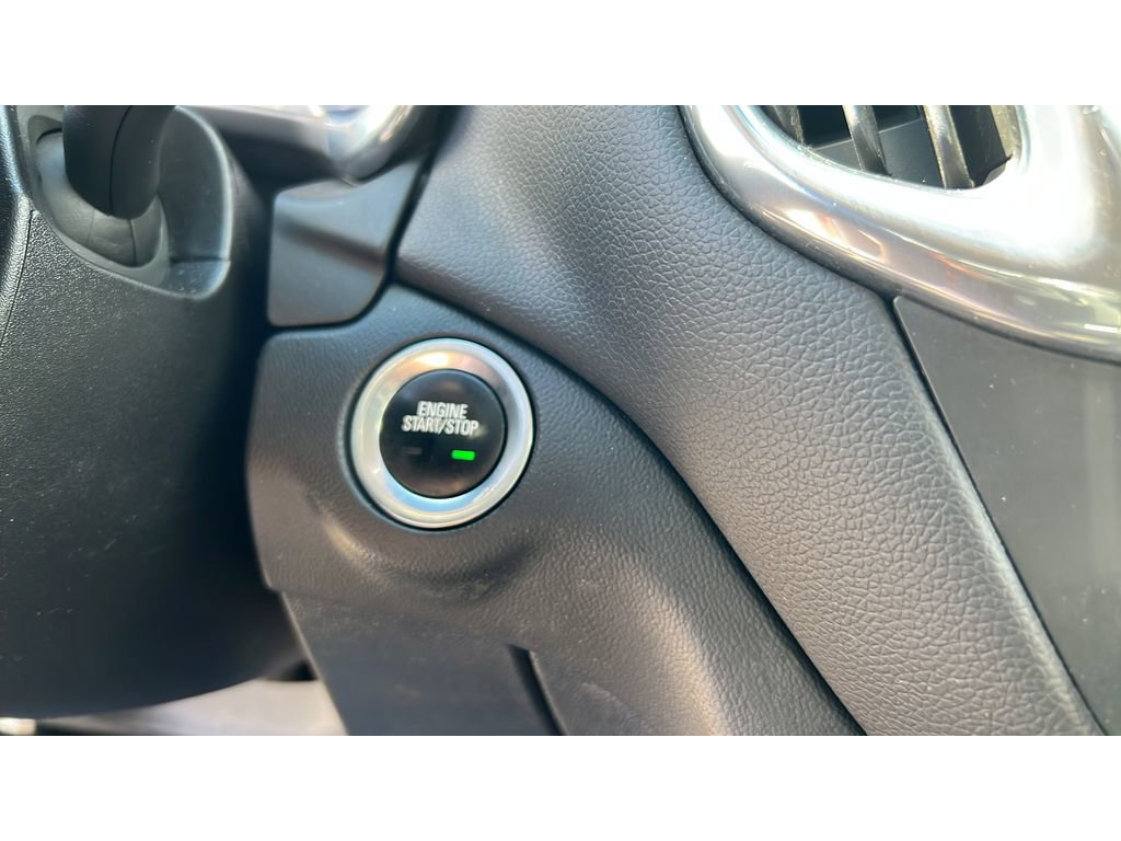 Used 2019 Chevrolet Equinox LT AWD/4WD image 21