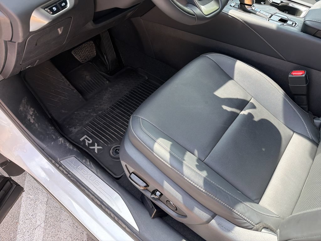 Used 2025 Lexus RX 350 Premium w/ Convenience Package FWD image 23