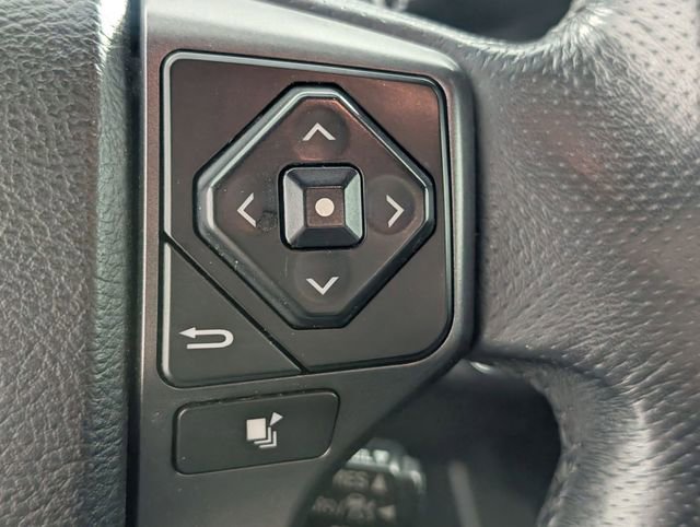 Used 2021 Toyota Tacoma TRD Off-Road w/ Technology Package AWD/4WD image 16