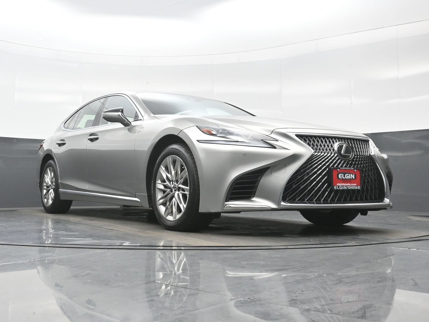 Used 2019 Lexus LS 500 AWD w/ Accessory Package (Z2) image 31