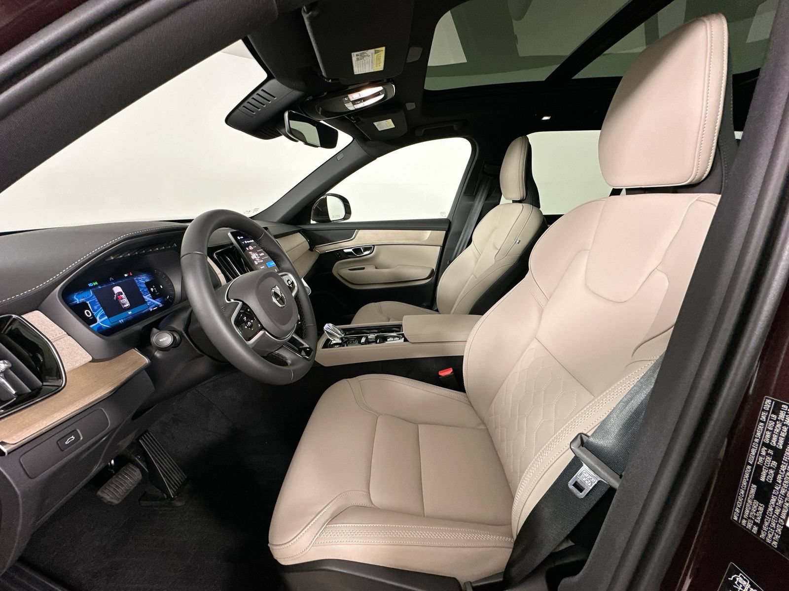 New 2026 Volvo XC90 B5 Core w/ Protection Package AWD/4WD image 32
