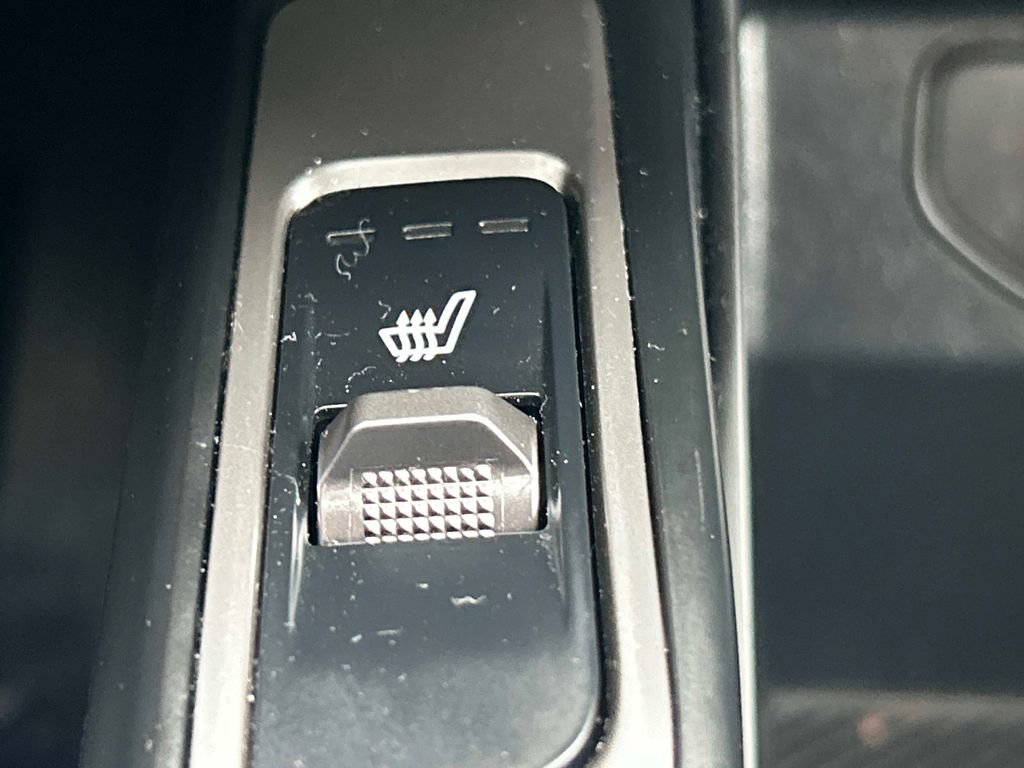 Used 2024 Kia Sorento S image 37