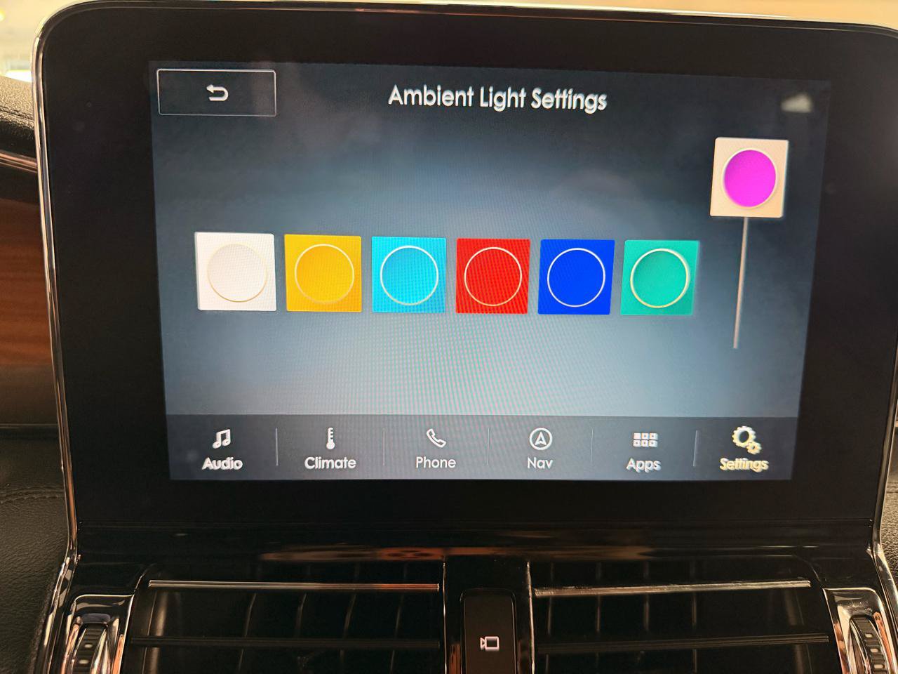 Used 2020 Lincoln Navigator Reserve AWD/4WD image 16