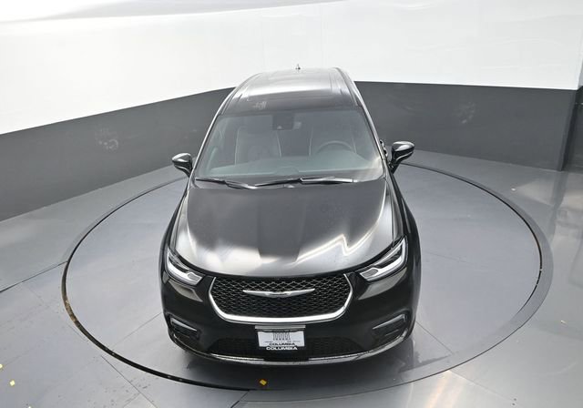 New 2026 Chrysler Pacifica Limited image 12