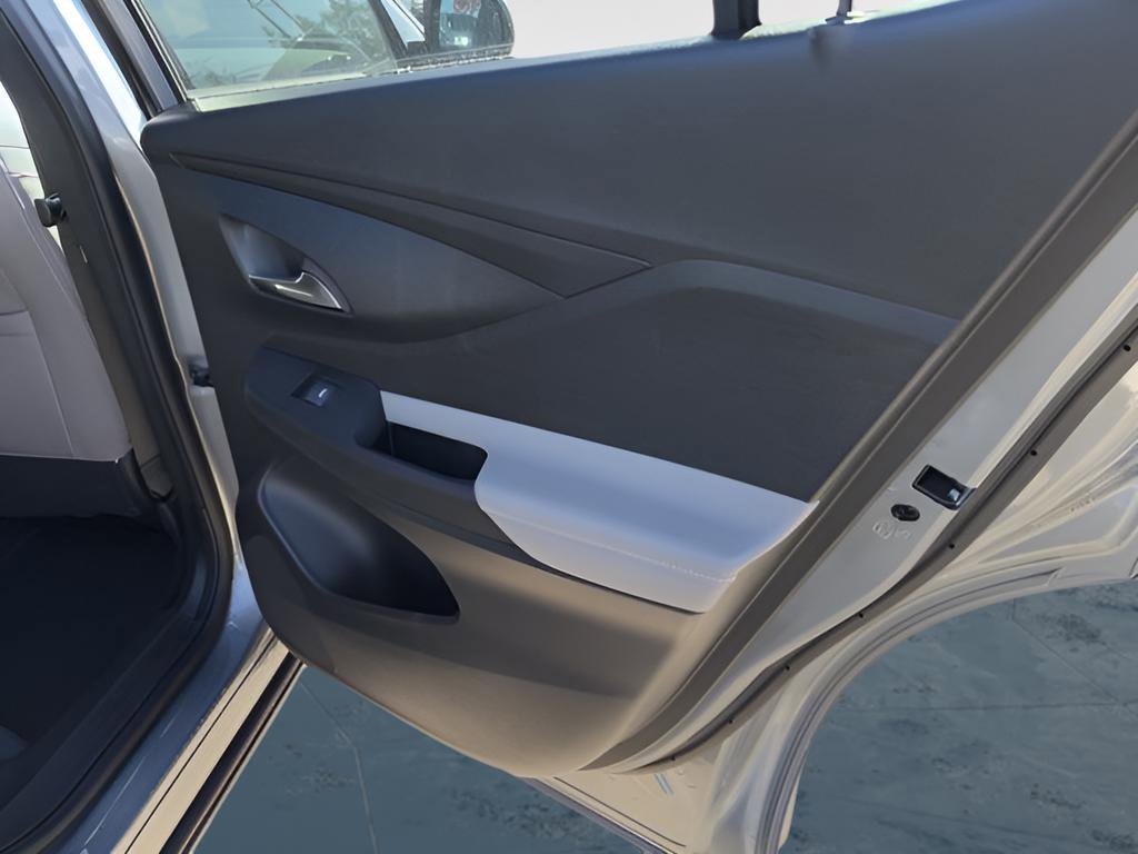 New 2026 Buick Envista Avenir image 7