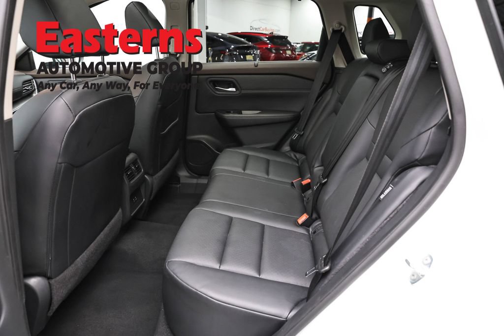 Used 2023 Nissan Rogue SV w/ SV Premium B Package AWD/4WD image 23
