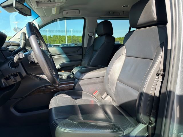 Used 2019 Chevrolet Suburban LT AWD/4WD image 10