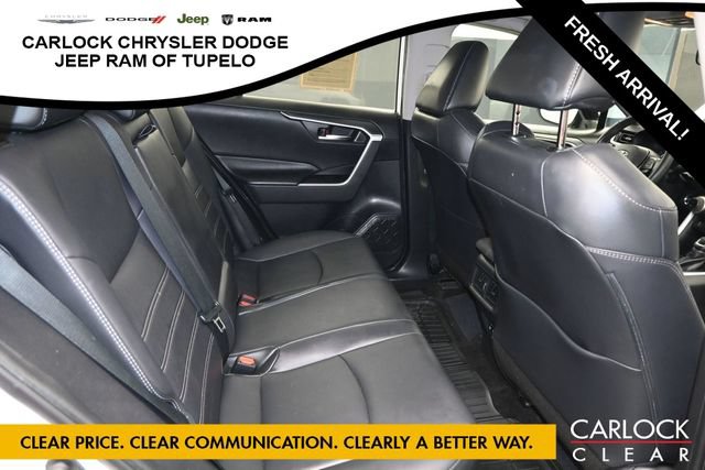 Used 2019 Toyota RAV4 XLE Premium w/ Cold Weather Package FWD image 33
