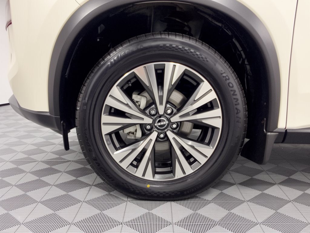Used 2023 Nissan Rogue SV FWD image 13