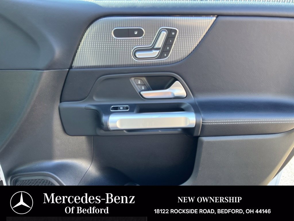 Used 2020 Mercedes-Benz GLB 250 4MATIC image 20