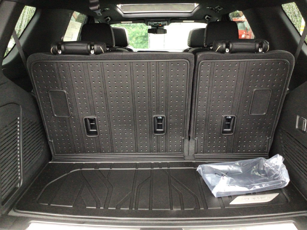 New 2026 Chevrolet Tahoe Premier w/ Sun And Tow Package AWD/4WD image 45