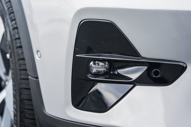 Used 2024 Volvo XC40 B5 Plus w/ Protection Package Premier image 15