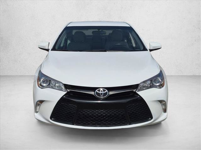 Used 2016 Toyota Camry SE FWD image 2