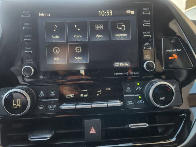 Used 2021 Toyota Highlander XLE image 16