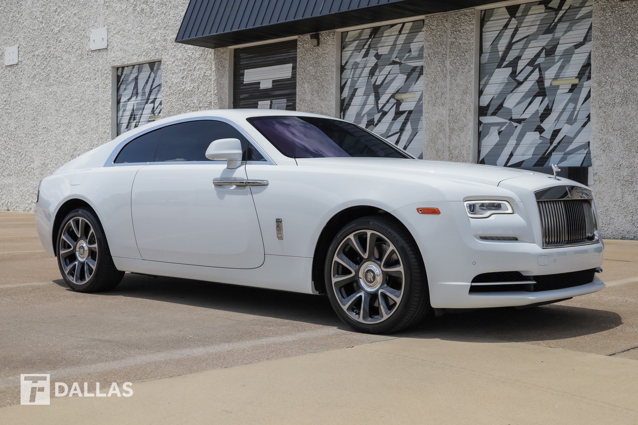Used 2019 Rolls-Royce Wraith RWD image 18