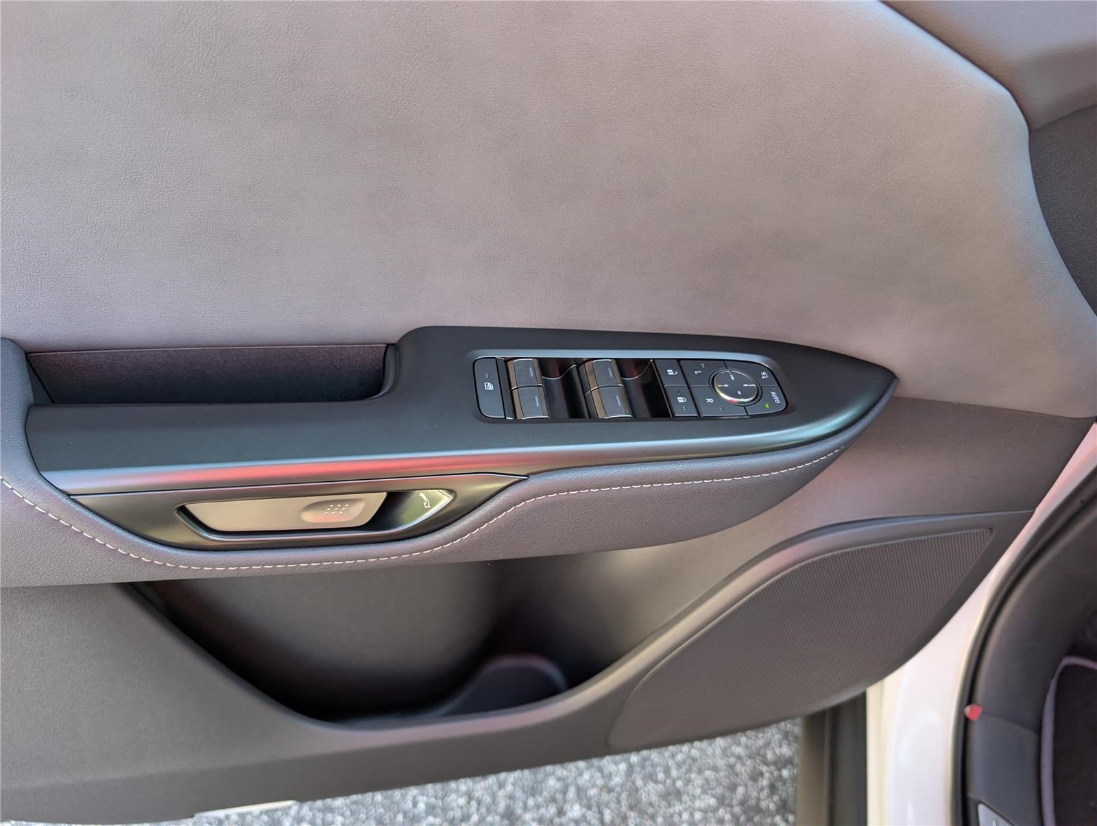 New 2026 Lexus RZ 450e AWD image 15