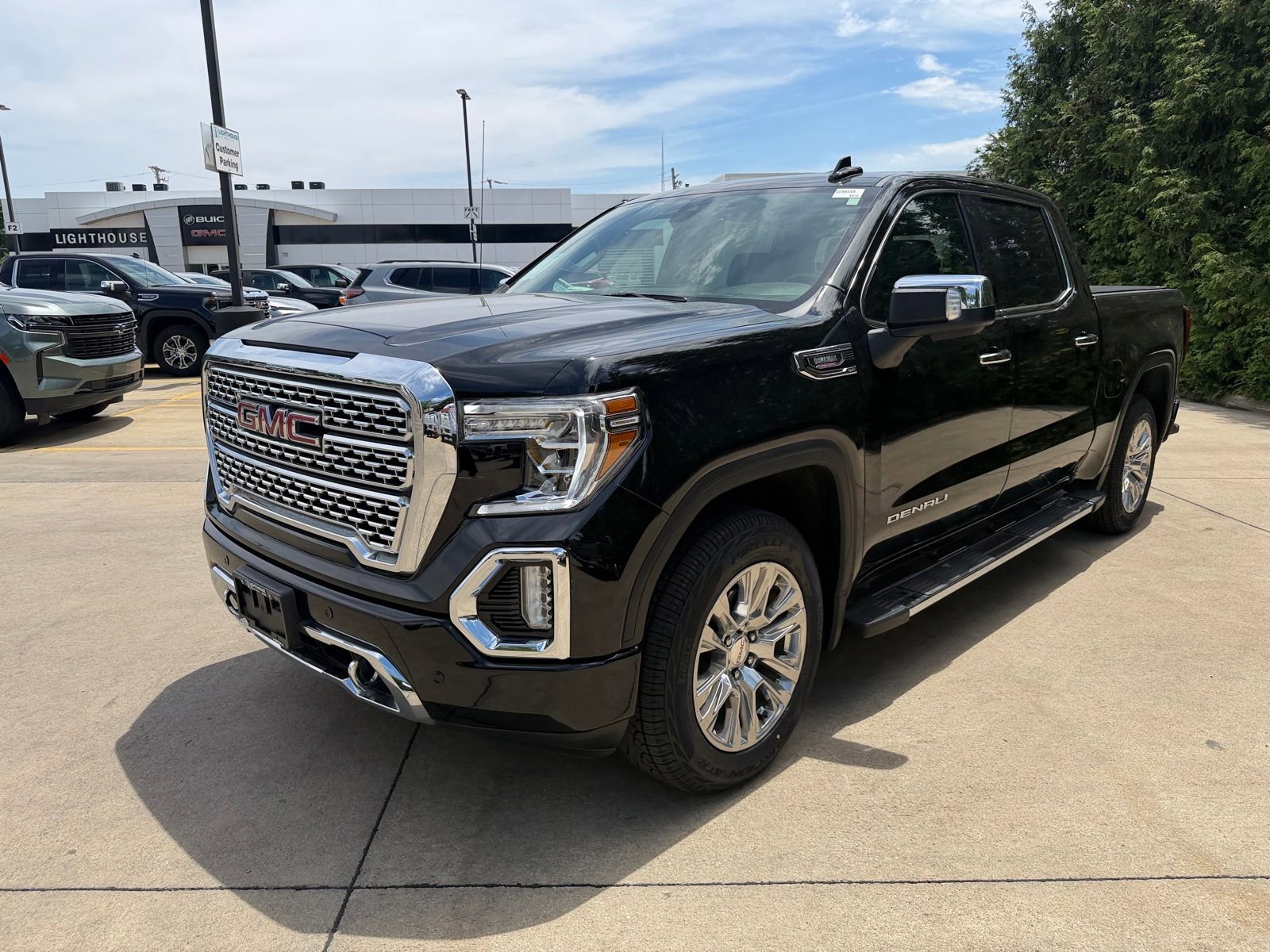 Used 2022 GMC Sierra 1500 Denali w/ Driver Alert Package II AWD/4WD image 7