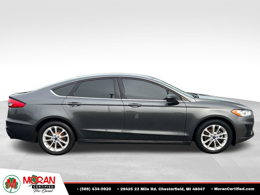 Used 2020 Ford Fusion SE FWD image 6