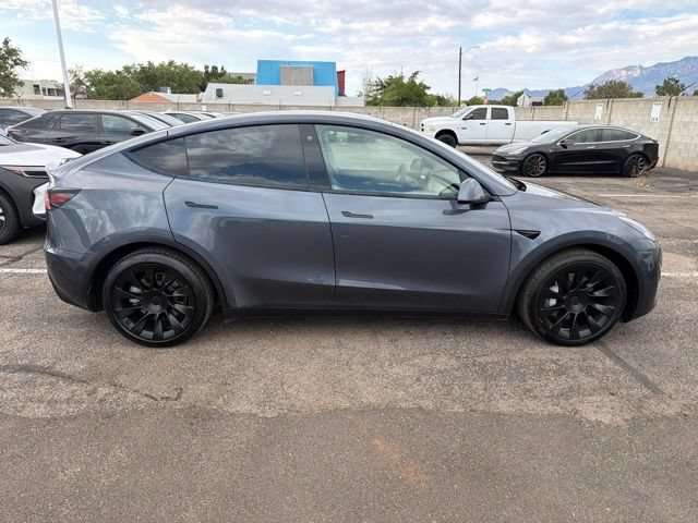 Used 2021 Tesla Model Y Long Range AWD/4WD image 4