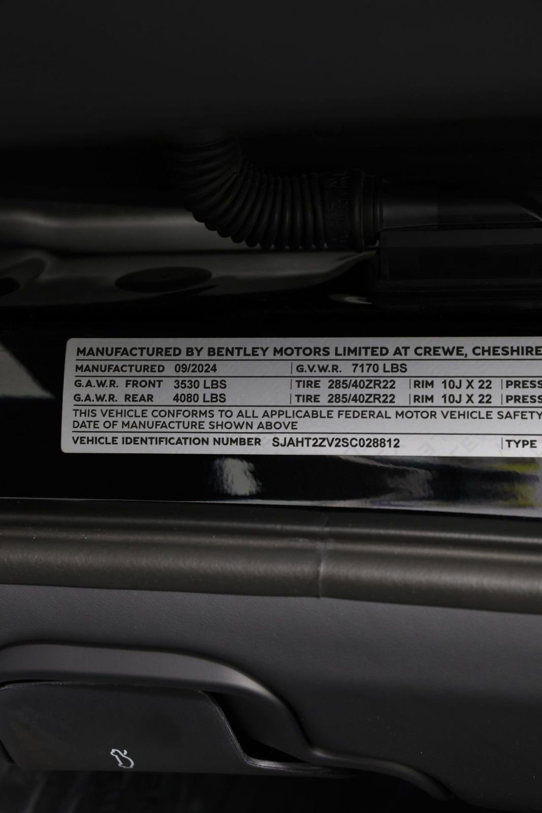 New 2025 Bentley Bentayga Extended Wheelbase image 38