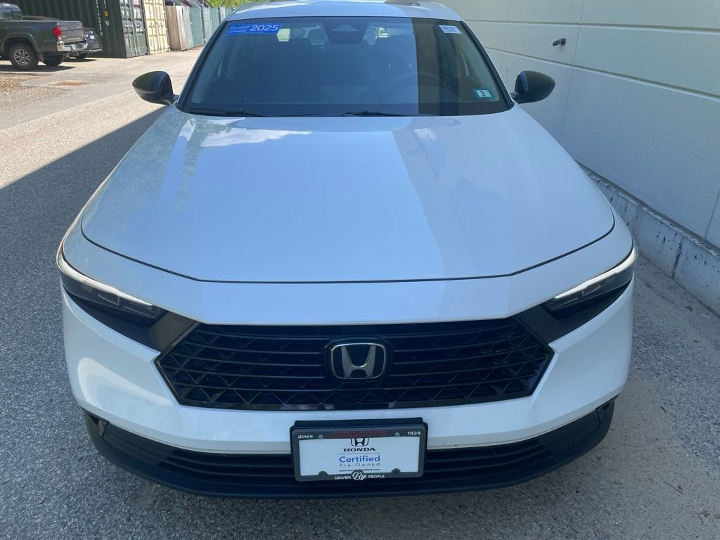 Certified 2025 Honda Accord SE image 3