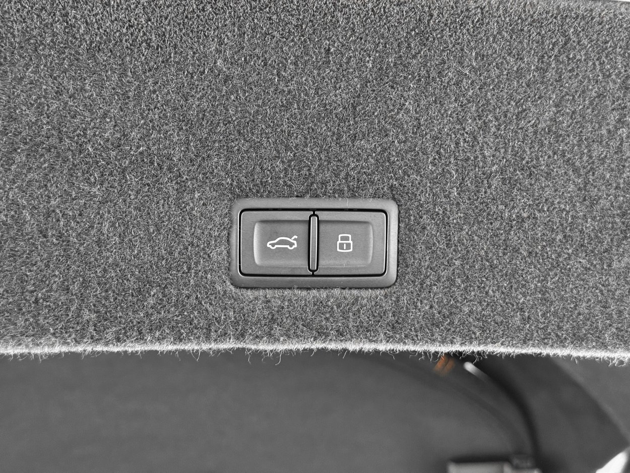 Used 2024 Lamborghini Urus Performante image 40