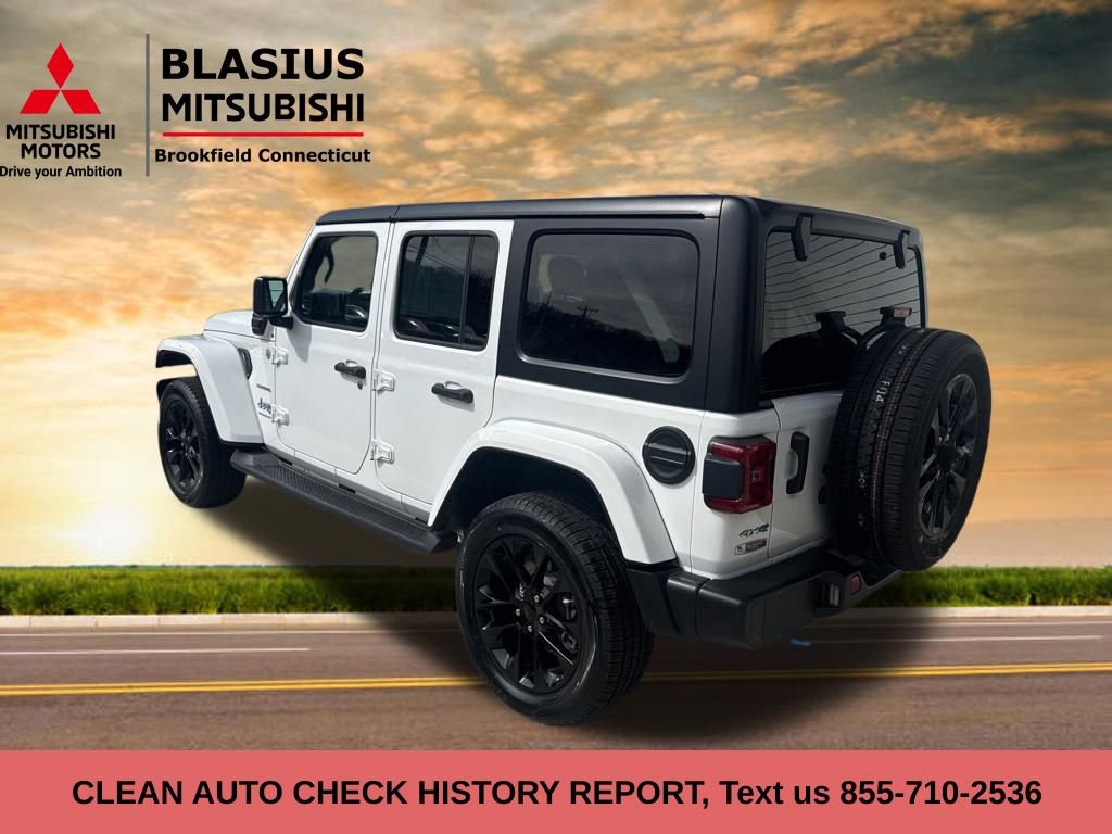 Used 2023 Jeep Wrangler Unlimited Sahara w/ Cold Weather Group image 3