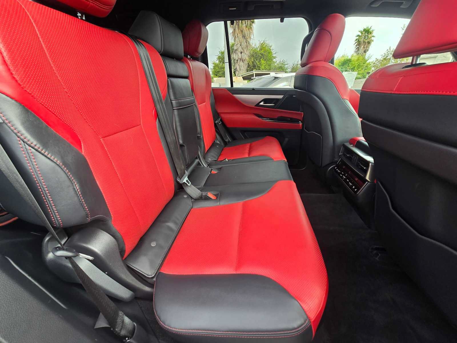 Used 2024 Lexus LX 600 F Sport AWD/4WD image 12