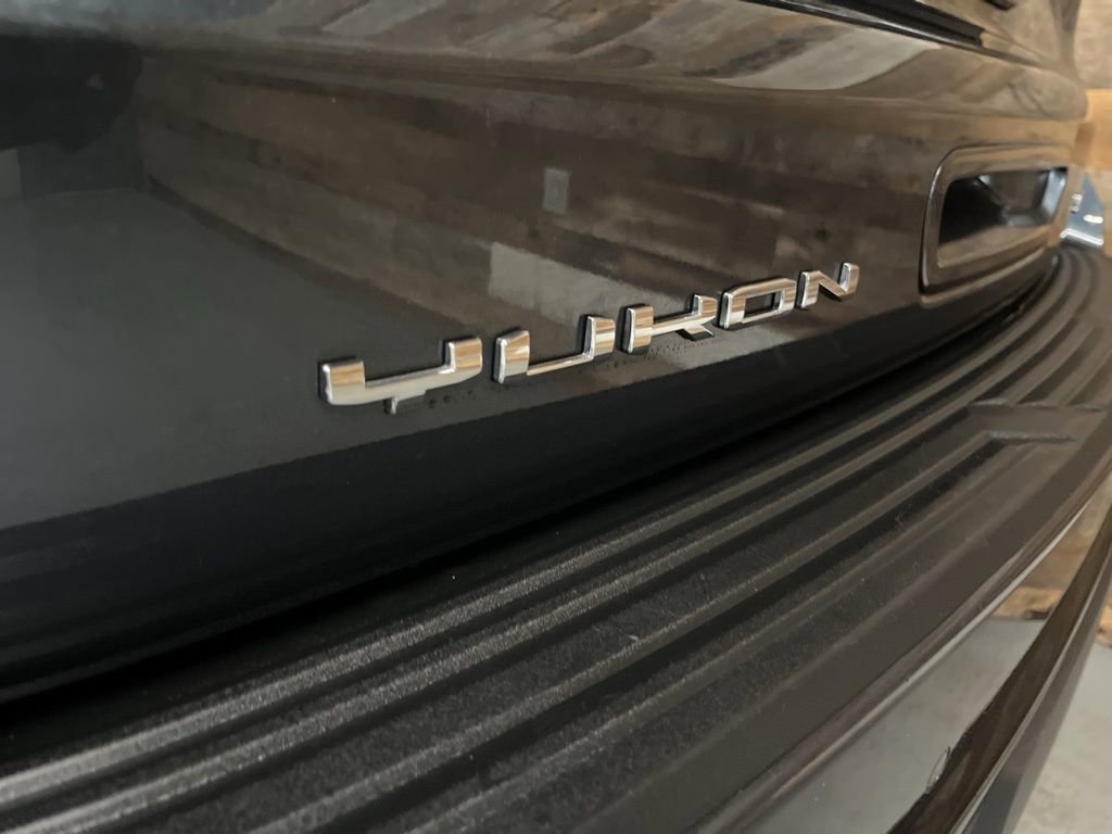Used 2021 GMC Yukon XL SLE image 23