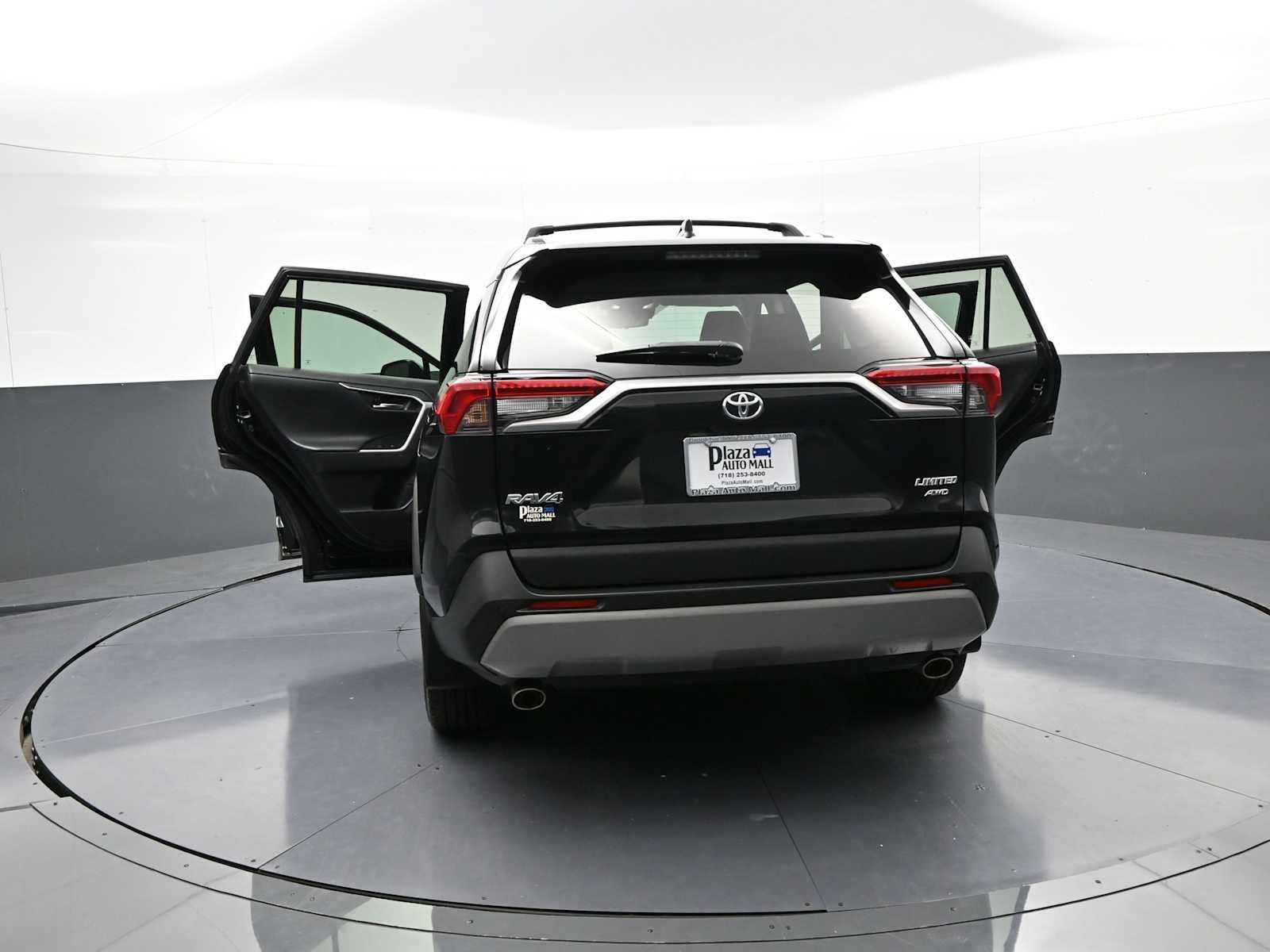 Used 2022 Toyota RAV4 Limited AWD/4WD image 46