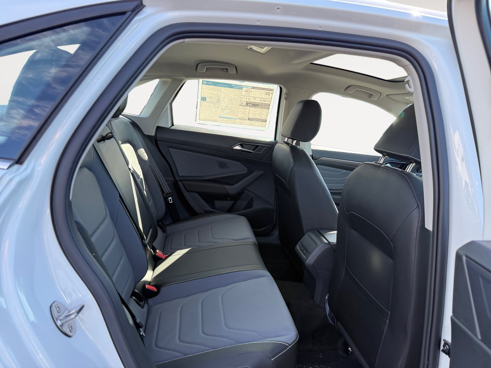 New 2027 Volkswagen Jetta SE FWD image 18